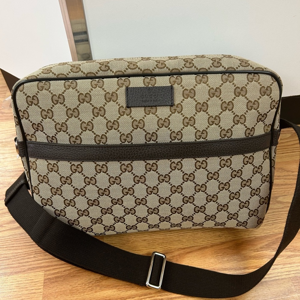 Gucci gg canvas